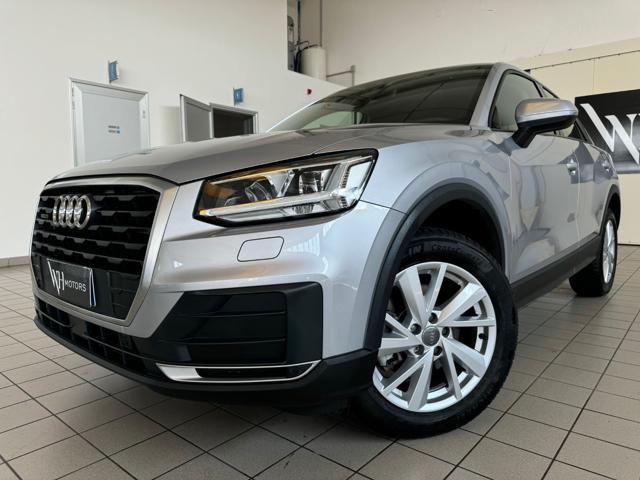 AUDI Q2 40 TFSI quattro S tronic Business