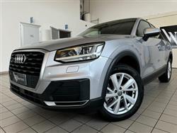 AUDI Q2 40 TFSI quattro S tronic Business