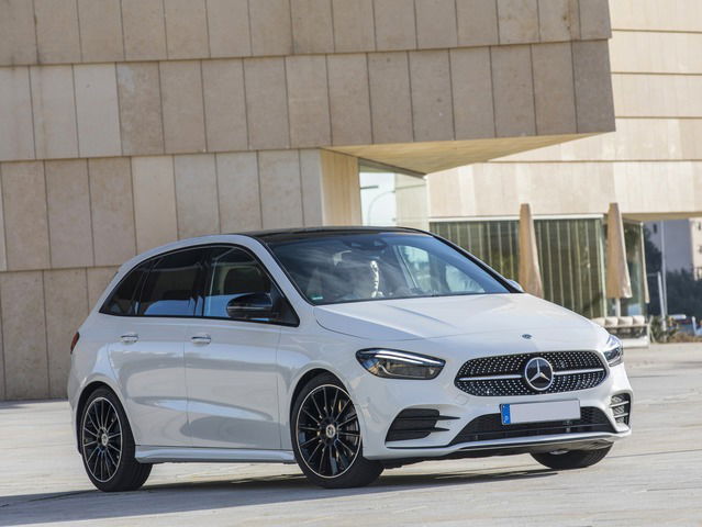 MERCEDES CLASSE B B 180 D SPORT EXTRA AUTO