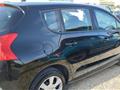 PEUGEOT 3008 1.6 HDi 110CV cambio robotizzato Tecno