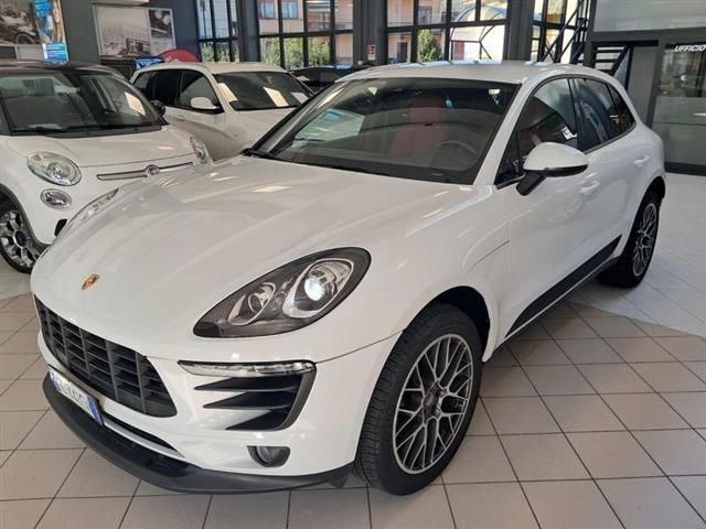 PORSCHE MACAN 2.0