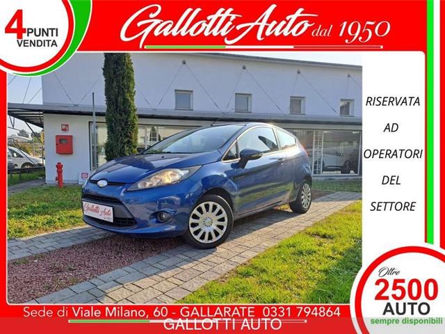 FORD FIESTA 1.4 TDCi 68CV 3 porte Titanium