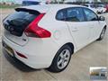 VOLVO V40 D2