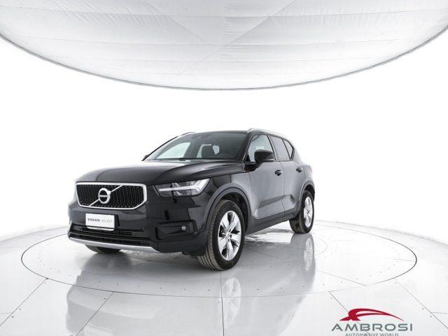 VOLVO XC40 T3 Momentum