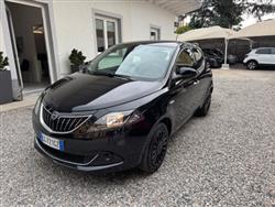 LANCIA YPSILON 1.0 FireFly 5 porte S&S Hybrid Silver