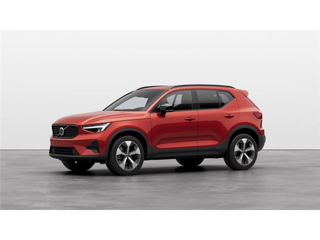 VOLVO XC40 B4 automatico Ultimate Dark