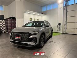 AUDI Q4 e-TRON Q4 45 e-tron S Line edition