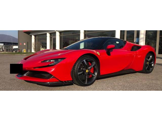 FERRARI SF90-STRADALE Stradale IVA ESPOSTA-POSSIBILE SUBENTRO LEASING