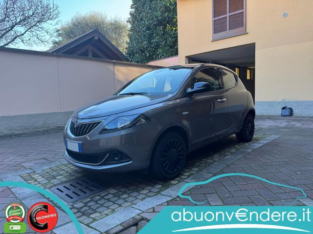 LANCIA YPSILON 1.0 FireFly 5 porte S&S Hybrid Silver