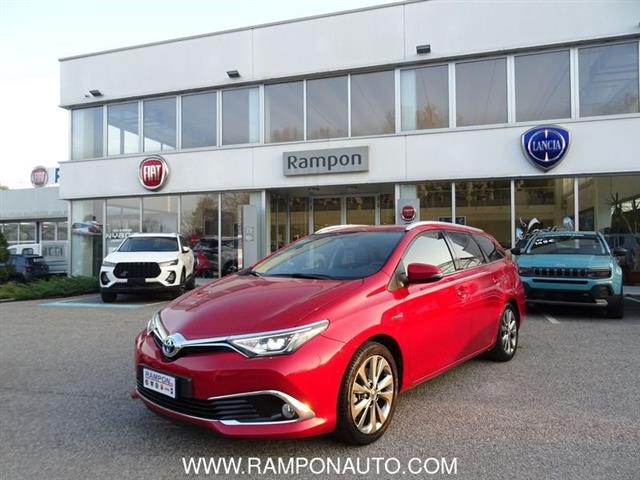 TOYOTA AURIS Touring Sports 1.8 Hybrid Lounge