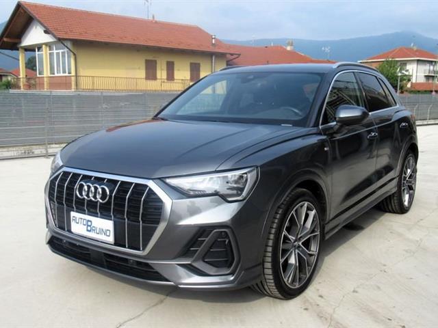 AUDI Q3 35 TFSI S tronic S line edition