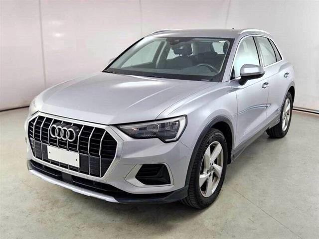 AUDI Q3 35 TDI S tronic Business Advanced