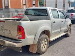 TOYOTA HILUX 3.0 D-4D 4WD 4p. Double Cab SR