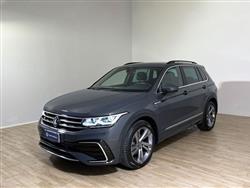 VOLKSWAGEN TIGUAN 2.0 TDI 150 CV SCR DSG R-Line