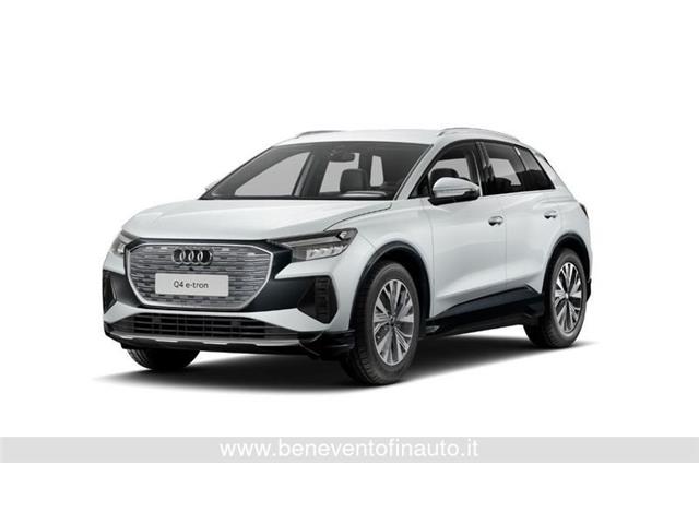 AUDI Q4 e-TRON Q4 40 e-tron Business Advanced