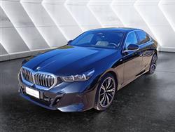 BMW SERIE 5 G60 Berlina 520d 48V xdrive M Sport auto