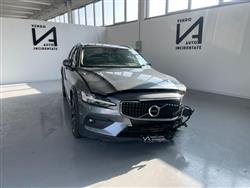 VOLVO V60 CROSS COUNTRY 2.0 D4 190CV AWD GEARTRONIC BUSINESS PLUS