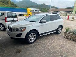 VOLVO XC60 D4 AWD Geartronic Business