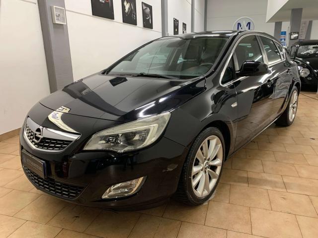 OPEL Astra 5p 1.7 cdti Cosmo 110cv