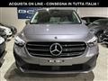 MERCEDES CLASSE T T 160d Sport LED/"17/PELLE/VETRI SCURI/PARK+TELEC.