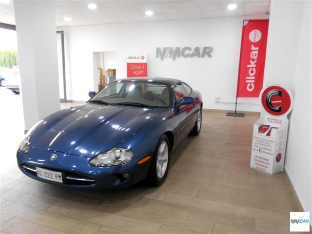 JAGUAR XK8 4.0 CoupÃ©