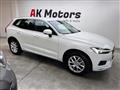 VOLVO XC60 B4 (d) AWD Geartronic Momentum Pro