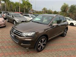 VOLKSWAGEN Touareg 3.0 V6 TDI DPF tip. BMT Exec.