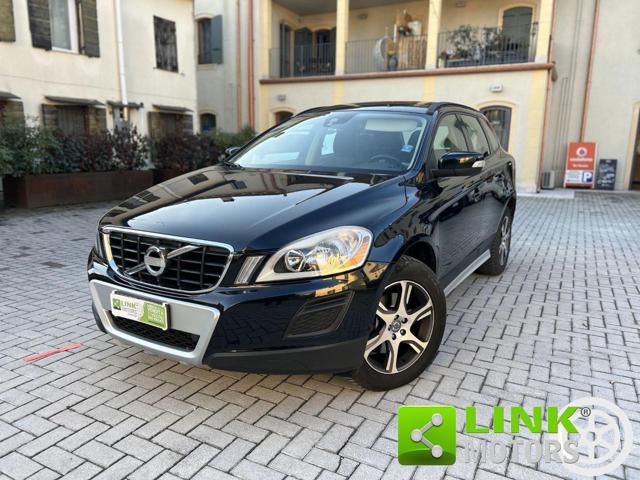 VOLVO XC60 D4 AWD Geartronic Summum