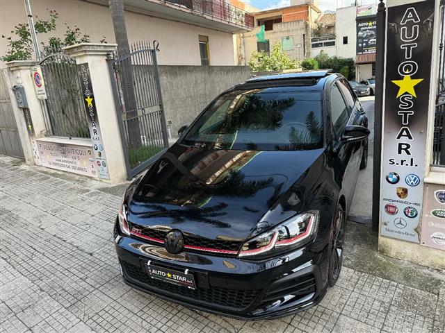 VOLKSWAGEN Golf GTI Perf. 2.0 245CV TSI 5p. BMT