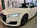 AUDI TT Roadster 2.0 TDI ultra Design