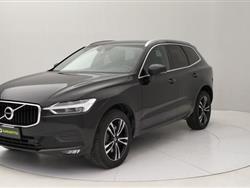 VOLVO XC60 2.0 b4 Momentum Pro awd auto