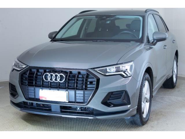 AUDI Q3 35 TDI S tronic Business Advanced