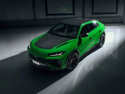 LAMBORGHINI URUS 4.0 Performante