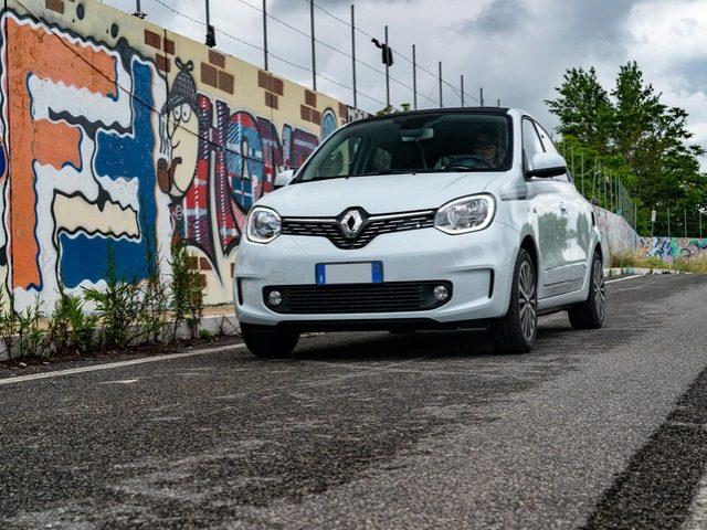 RENAULT TWINGO SCe 65 CV Urban Night