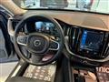 VOLVO XC60 B4 AWD Geartronic Momentum