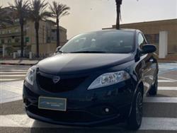 LANCIA Ypsilon 1.0 firefly hybrid Silver s&s 70cv