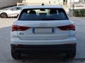 AUDI Q3 2.0 tdi Business s-tronic