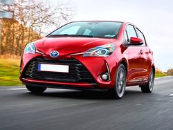 TOYOTA YARIS 1.5 Hybrid 5 porte Business