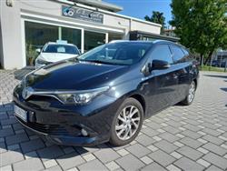 TOYOTA AURIS 1.8 Hybrid Business