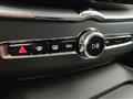 VOLVO XC60 B4 (d) automatico Plus Dark - Autocarro