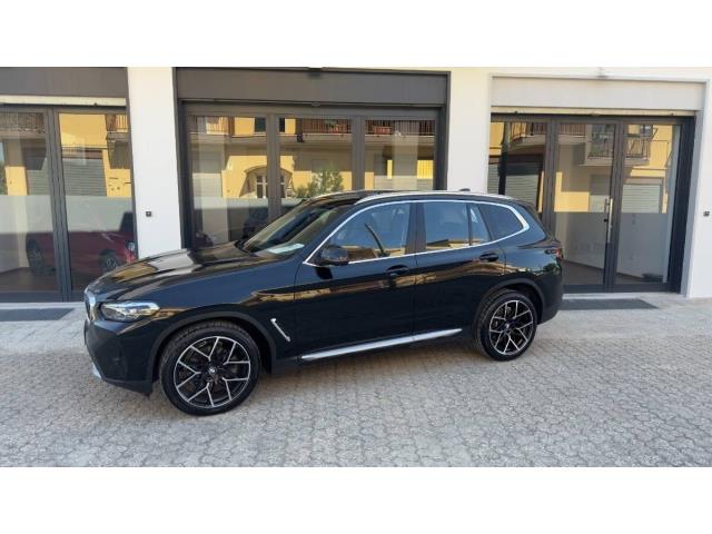 BMW X3 Sdrive18d mhev 48V auto