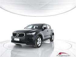 VOLVO XC40 T2 Momentum