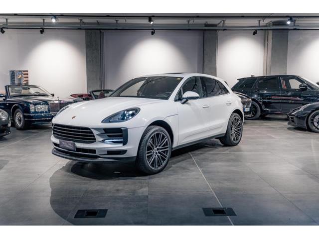 PORSCHE MACAN 2.0