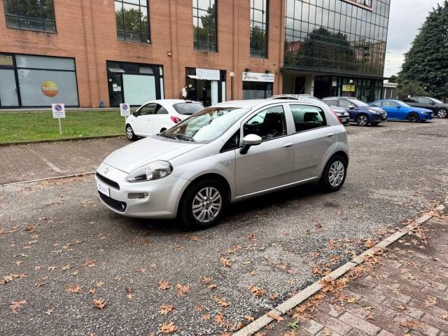 FIAT Punto 1.2 Lounge 5p E6