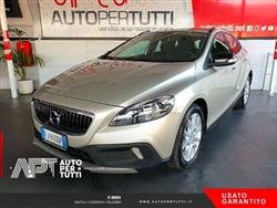 VOLVO V40 CROSS COUNTRY  V40 Cross Country 2.0 D2 Kinetic geartronic my17