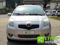 TOYOTA YARIS 1.3 VVTi 87CV - CAMBIO AUTOMATICO - PRENOTATA