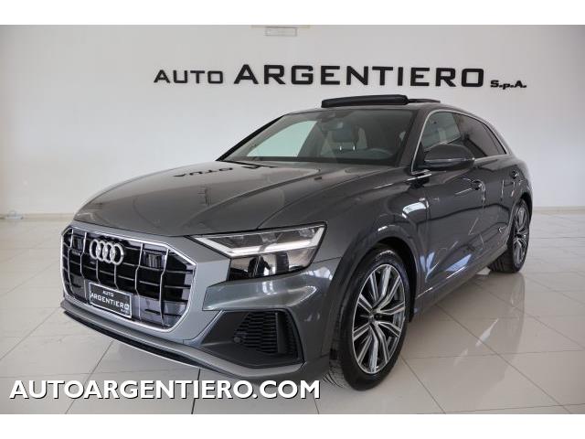 AUDI Q8 50 TDI 286 CV quattro S-line tetto solo 10.141km!!