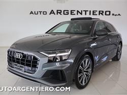 AUDI Q8 50 TDI 286 CV quattro S-line tetto solo 10.141km!!