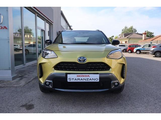 TOYOTA Yaris Cross 1.5 Hyb 5p. E-CVT AWD-i Pr.