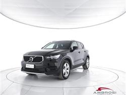 VOLVO XC40 T2 Momentum